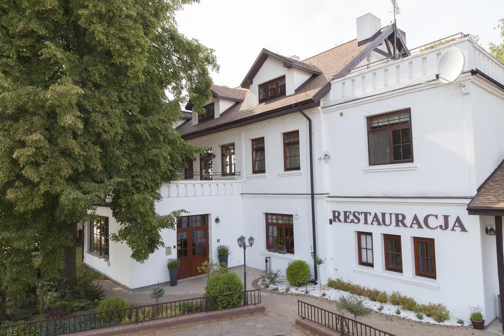 Bed and Breakfast Dworek Bialy Domek Smardzewice Exterior foto